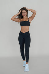 Eira Crop | Black